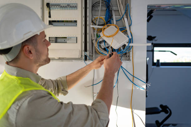 Best Local Electrician Companies  in Hinsdale, IL